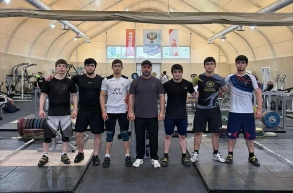 Дагестанские тяжелоатлеты готовятся к Первенству Европы