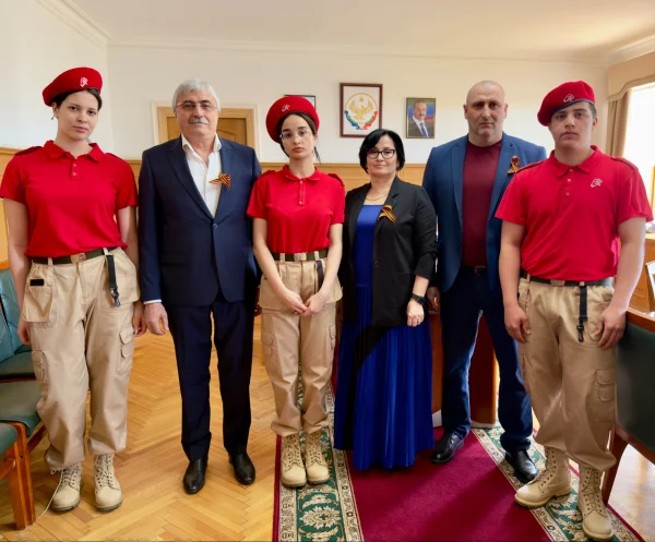 В Новолакском районе стартовала патриотическая акция «Георгиевская ленточка»