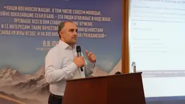 Юрий Гамзатов рассказал участникам программы «Доблесть гор» о цифровых технологиях в госуправлении