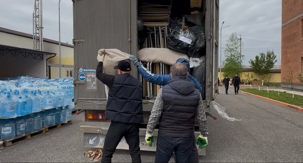 Югра направила 12 тонн гуманитарного груза пострадавшему от паводков Дагестану