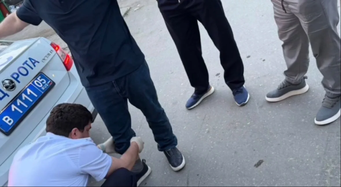 В Махачкале сотрудники ГИБДД задержали пешехода с партией наркотиков