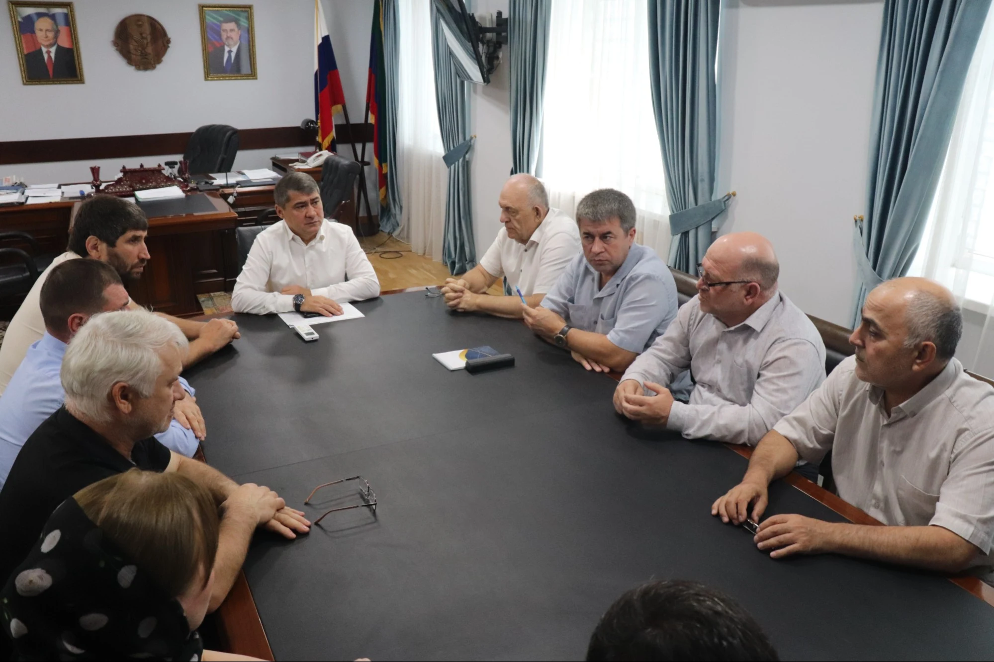В Кизилюртовском районе обсудили подготовку образовательных учреждений к новому учебному году
