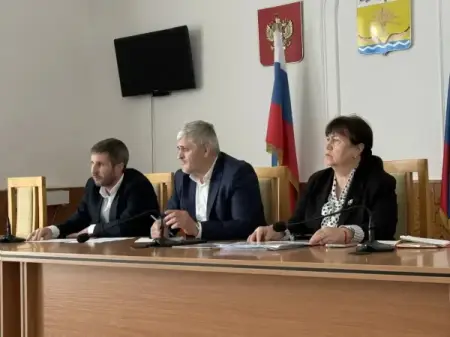 Глава Тарумовского района обсудил с директорами школ итоги пробного ОГЭ