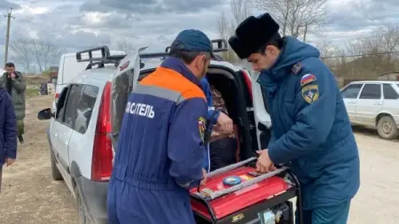 Глава РД Сергей Меликов: «Регионы России продолжают направлять помощь Дагестану»