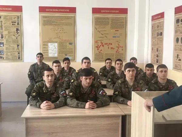 Студентам ДГТУ разъяснили нормы военного права