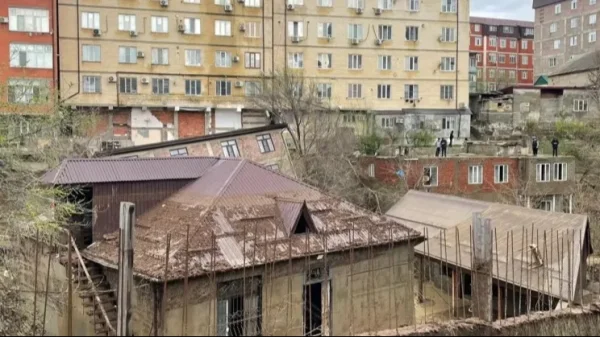 Магомед Рамазанов взял под личный контроль ситуацию с аварийными домами после протестов жителей