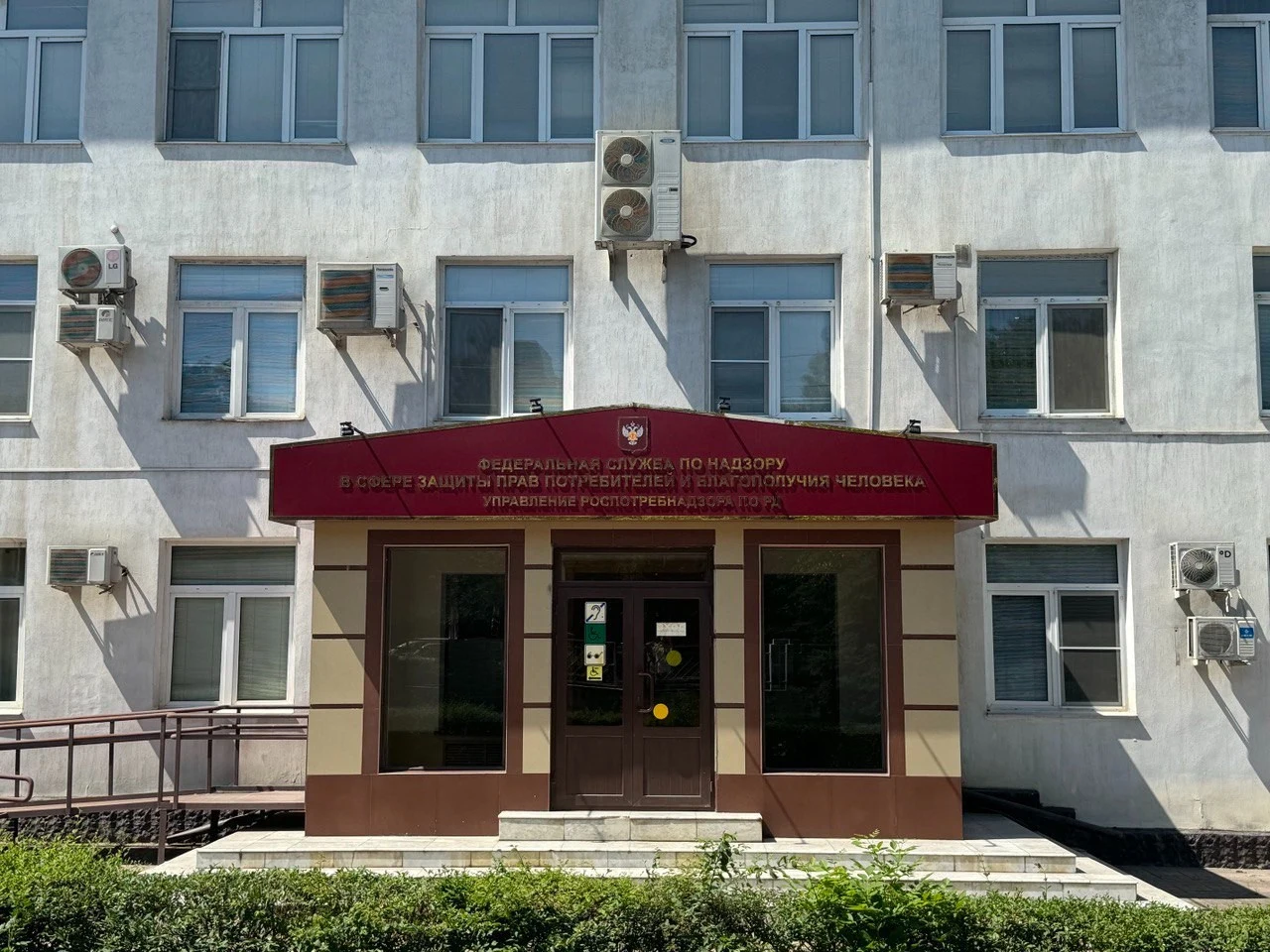 Роспотребнадзор запретил реализацию продукции 12 предприятий в Дагестане