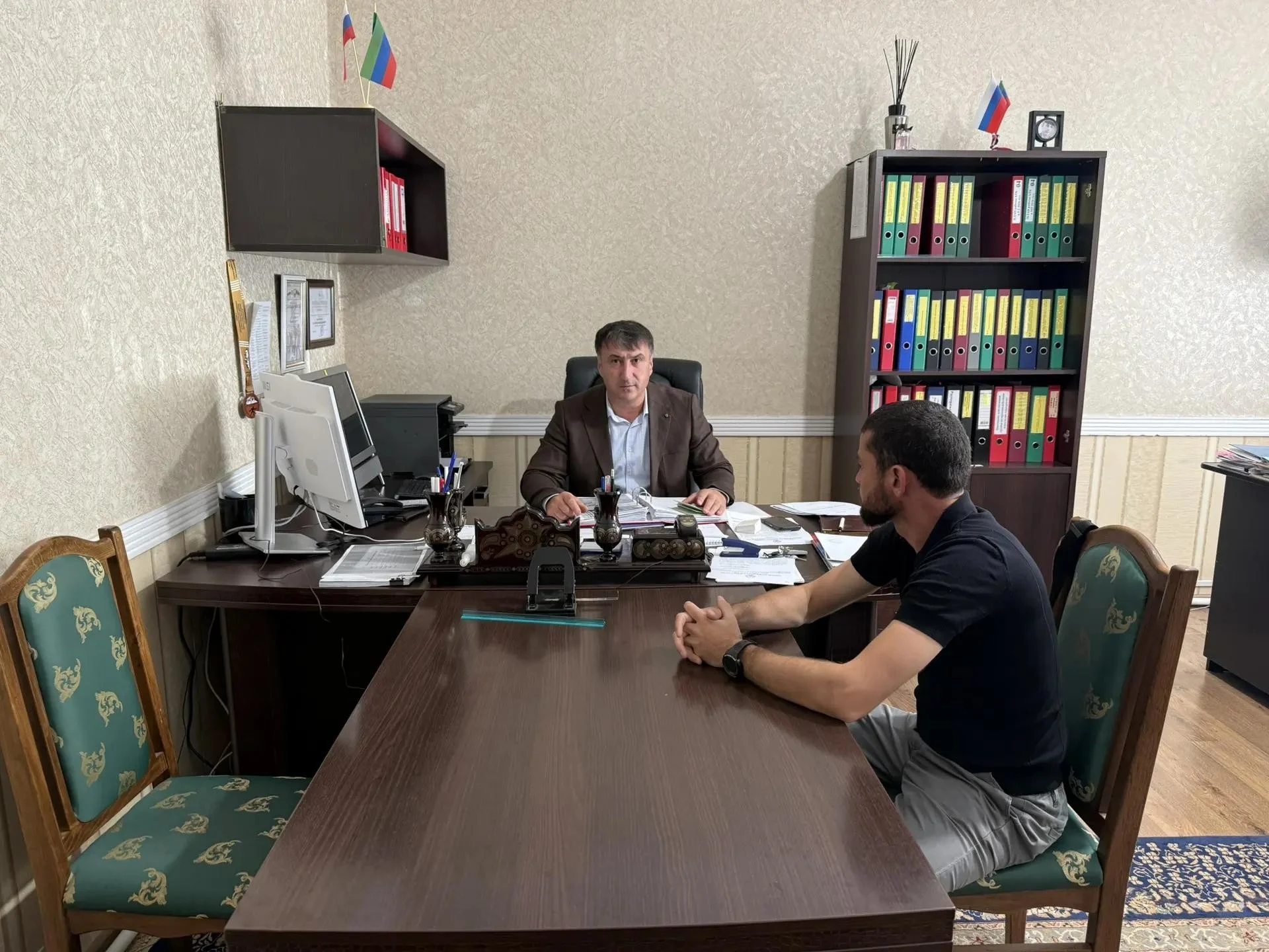 В администрации Левашинского района состоялась встреча с участником СВО Габилом Хизриевым