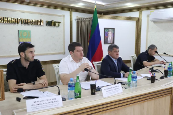 В Кизилюртовском районе обсудили меры по увеличению доходов бюджета