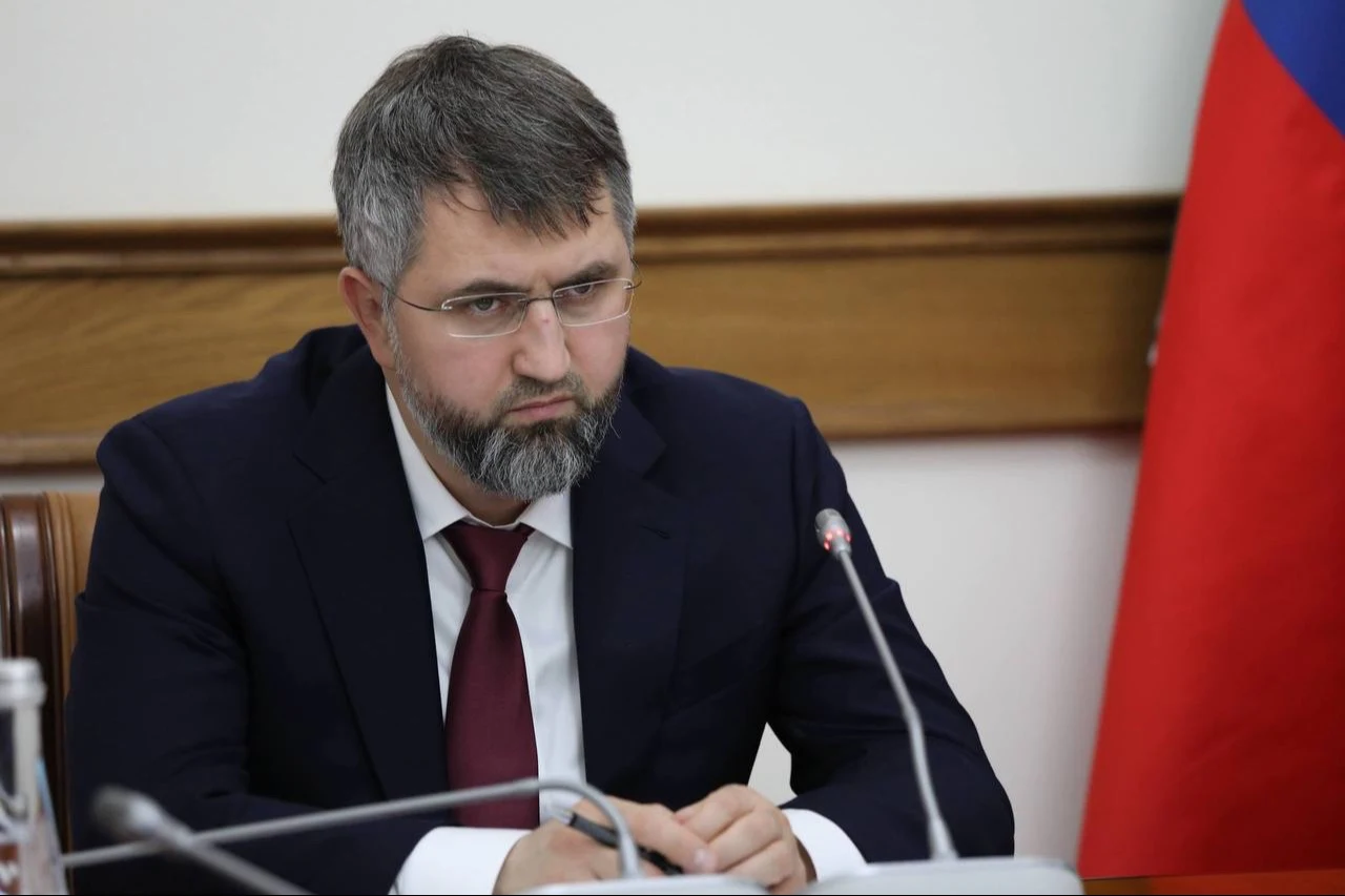 Магомед Рамазанов предупредил чиновников о личной ответственности за подготовку к зиме