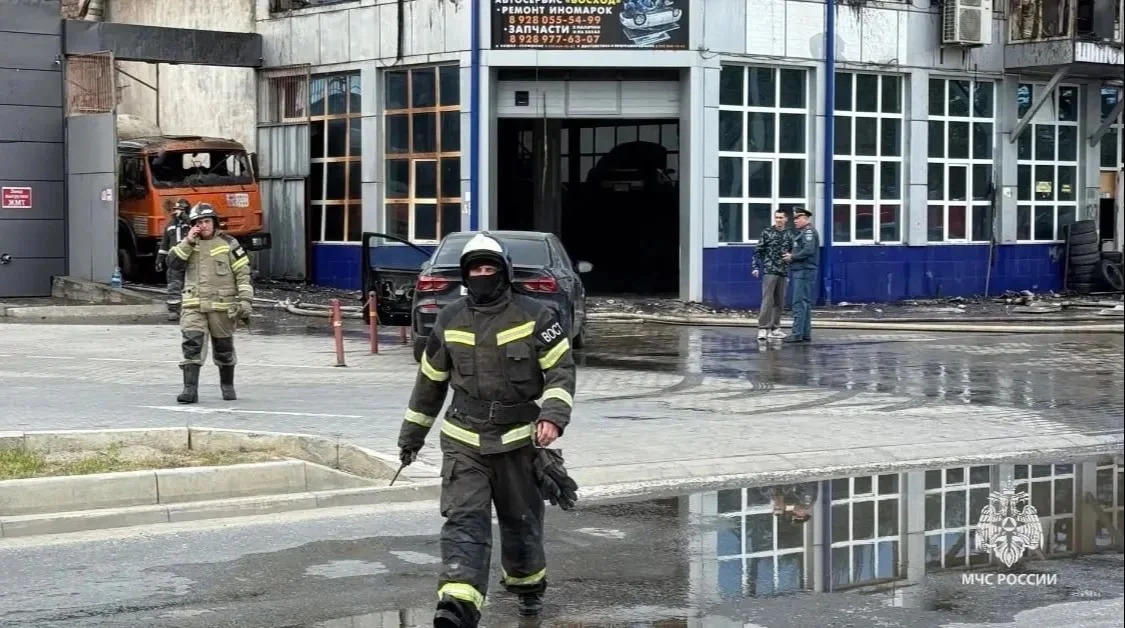 В Ботлихском районе при пожаре в машине пострадал мужчина