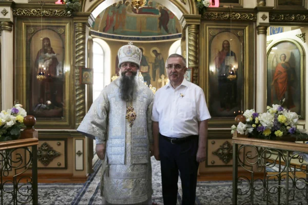 Патриарх Московский и всея Руси Кирилл наградил орденом Юрия Левицкого