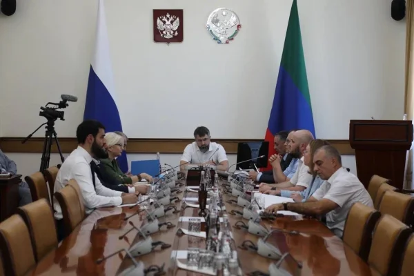 В Дагестане ужесточат контроль за частными клиниками, аптеками и центрами косметологии