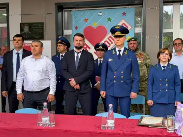 Прокурор Дагестана Денис Авдеев посетил образовательные учреждения Избербаша в День знаний