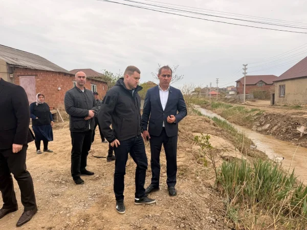 Депутат Госдумы РФ Артём Бичаев добивается включения Салатной улицы в зону ЧС для помощи пострадавшим