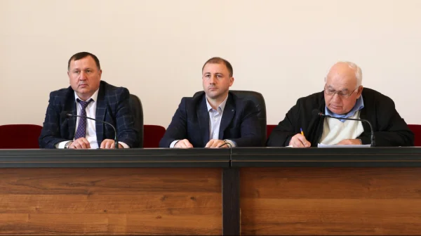 Депутаты Кайтагского района утвердили изменения в бюджете и отчёт за первый квартал