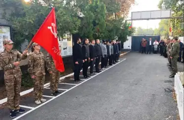 В Кизлярском районе стартовала осенняя отправка призывников на срочную военную службу