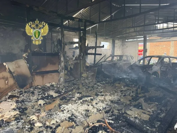 В Хасавюртовском районе при пожаре в гараже пострадали четыре человека, включая двоих детей