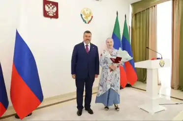 Фёдор Щукин вручил госнаграды жителям Дагестана в преддверии Дня единства народов