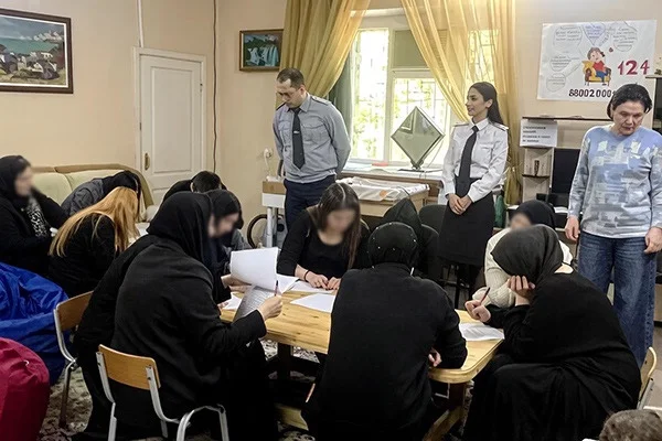 В Махачкале психологи и инспекторы УФСИН провели тренинги для осужденных матерей