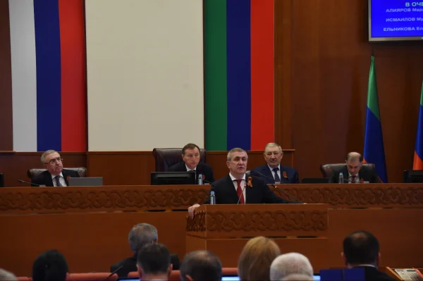 Заур Аскендеров предложил развивать институт общественных помощников Уполномоченного по правам человека