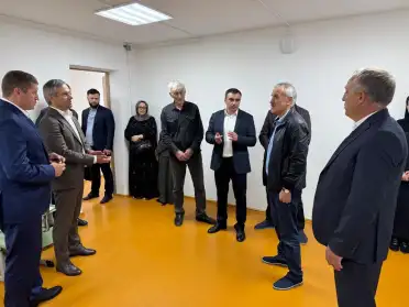 Нурбаганд Нурбагандов проинспектировал капремонт Тлохской школы в рамках «Народной программы» «Единой России»