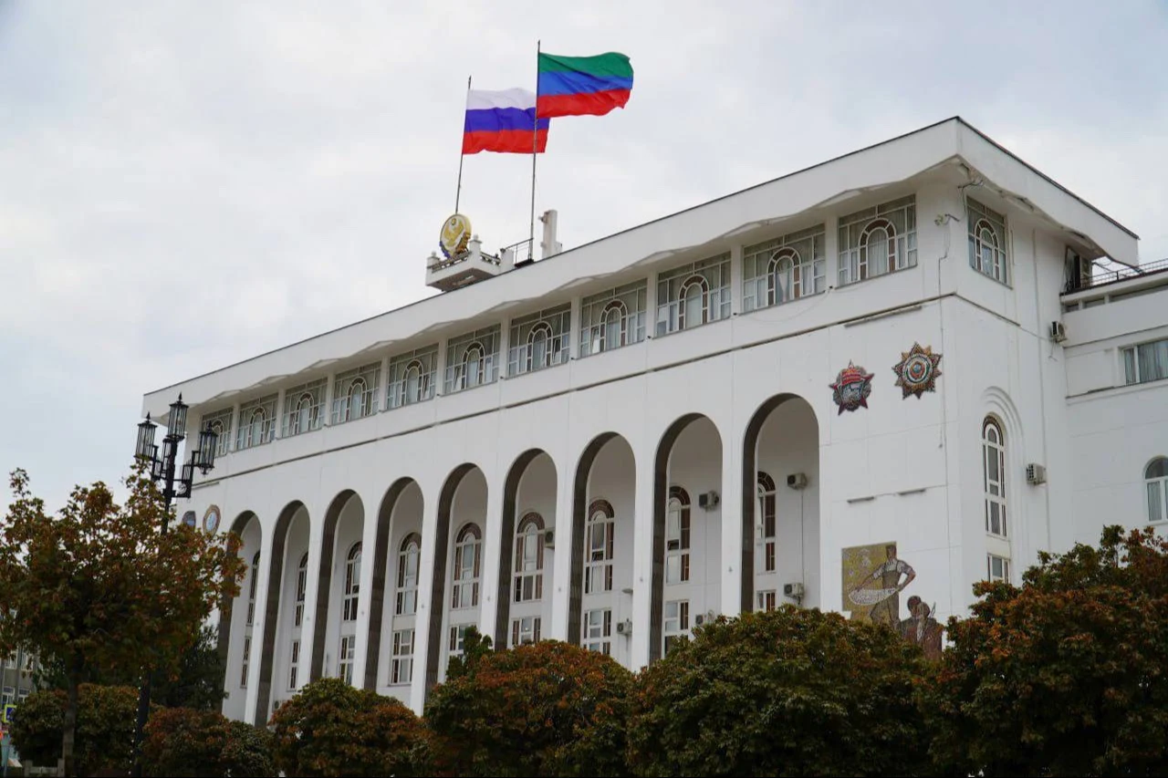 Правительство Дагестана сложило полномочия
