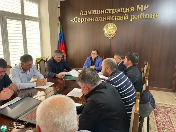 В Сергокалинском районе обсудили стабильные поставки топлива на АЗС