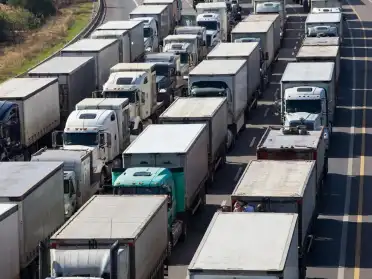 Дагестанские перевозчики требуют компенсации за простой на пограничном пункте пропуска