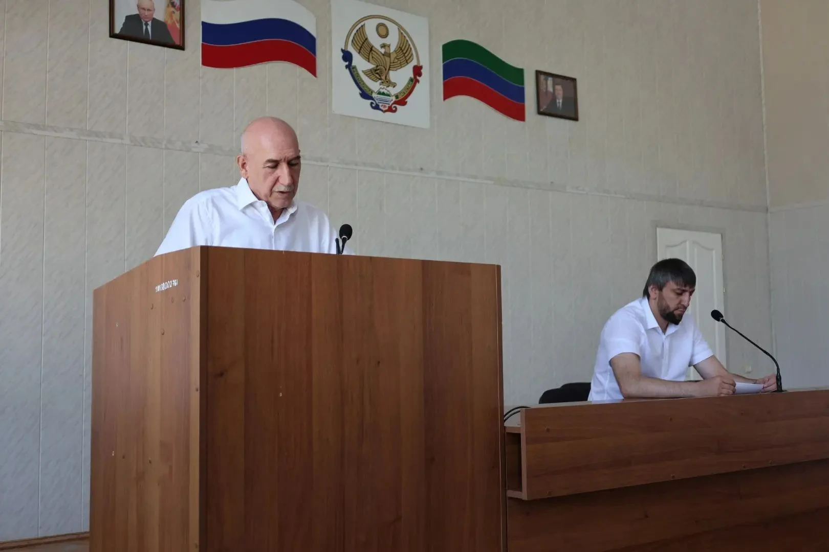 Вопросы исполнения доходной части консолидированного бюджета обсудили в Карабудахкентском районе