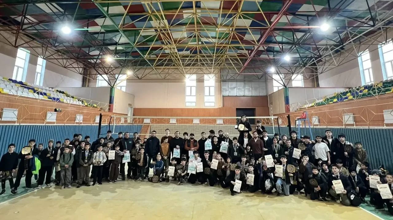 В Табасаранском районе прошел турнир по грепплингу ко Дню Победы
