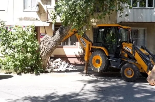 В Махачкале столичные власти начали снос незаконных построек