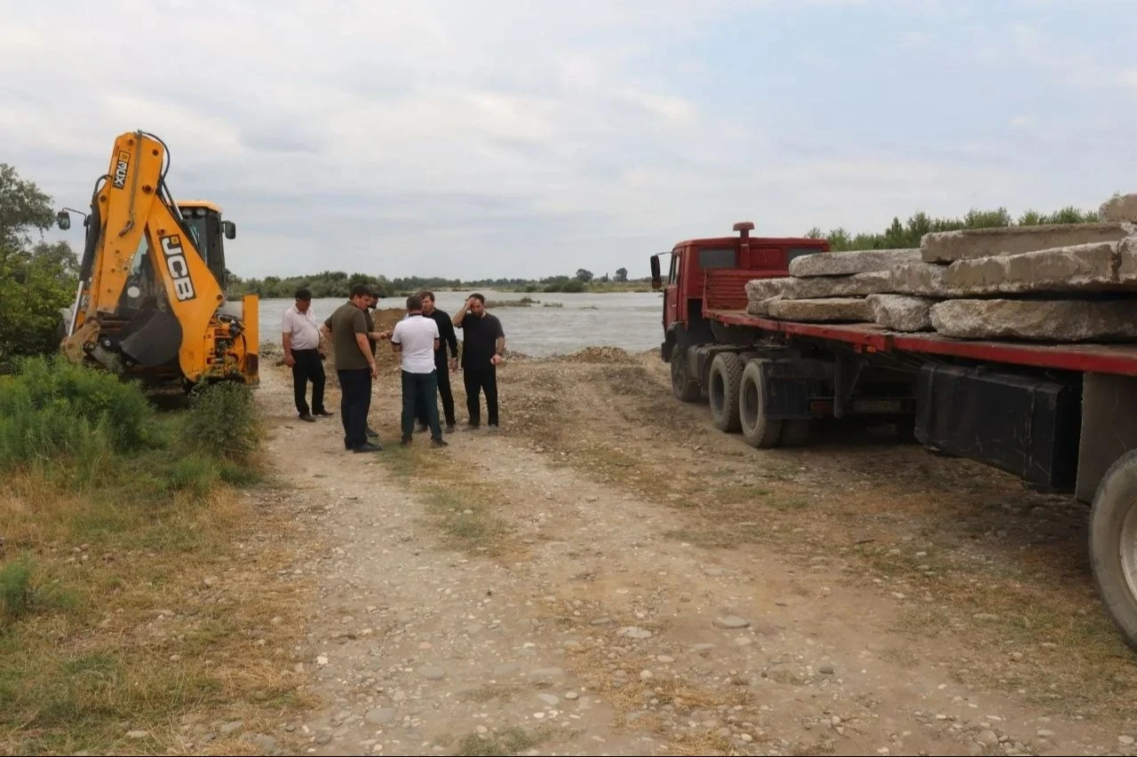 Противопаводковые мероприятия провели в Кизилюртовском районе