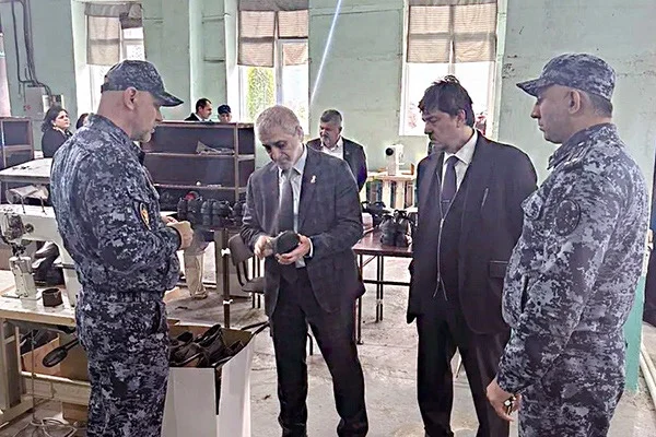 Ризван Газимагомедов инициировал дозагрузку производства в ИК-2 для обеспечения занятости осужденных