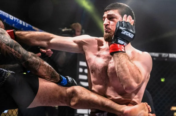Расул Магомедов одержал вторую победу в американской лиге PFL