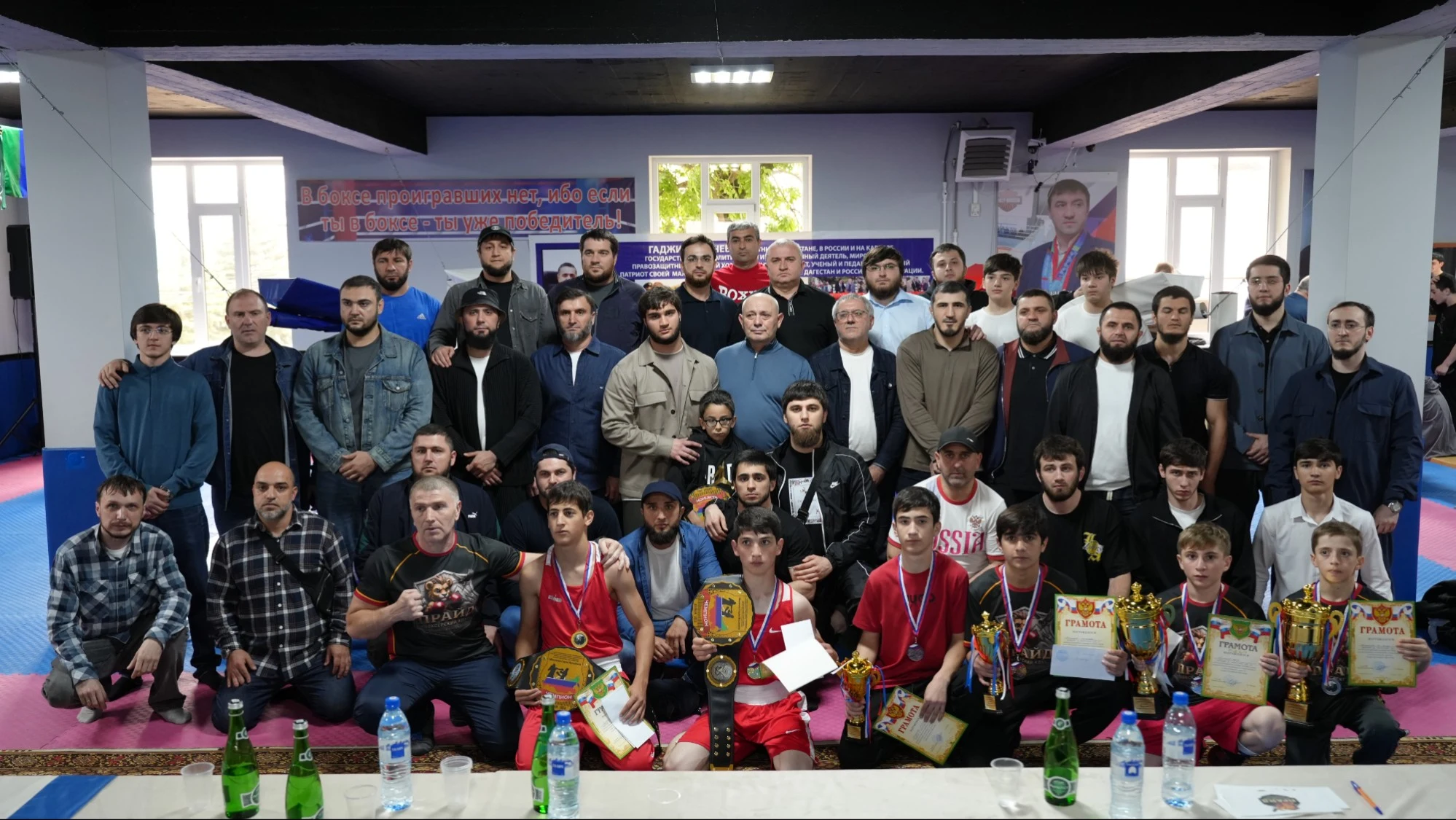 Борцовский турнир памяти Гаджи Махачева провели в Казбековском районе