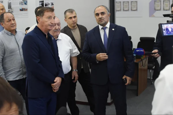 Заур Аскендеров проверил, как организован контроль за выборами