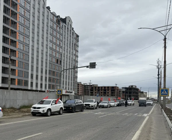 Автопробег в честь 65‑летнего юбилея Дня космонавтики прошел в Дагестане