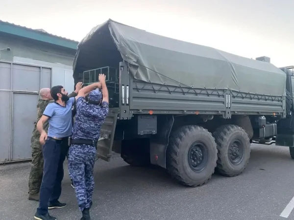 Федор Щукин передал Днепровской военной флотилии радиоуправляемые эвакуационные тележки для спасения раненых