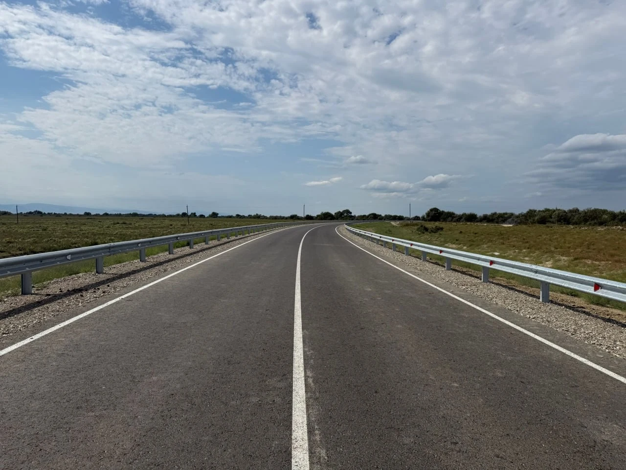 В Дагестане обновлено 16 км дороги, связывающей два муниципалитета с федеральной трассой