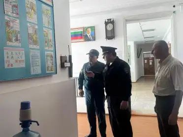 Инспекторы МЧС Дагестана проверяют противопожарную безопасность школ перед началом учебного года