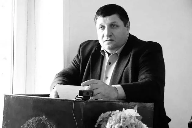 Владимир Путин посмертно наградил замглавы Шамильского района Дагестана Магомеднаби Гаджиева медалью «За Отвагу»
