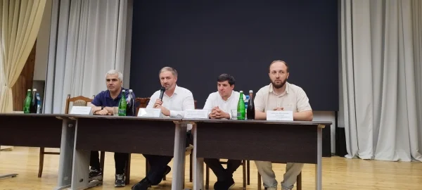 Цикл просветительских мероприятий для молодежи прошел в Акушинском районе