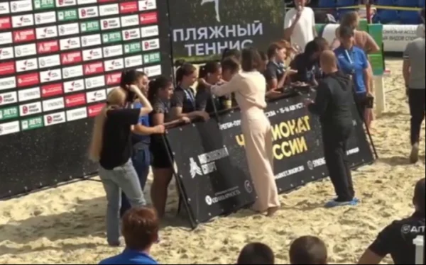 Женская сборная Дагестана по пляжному регби стала серебряным призером чемпионата России