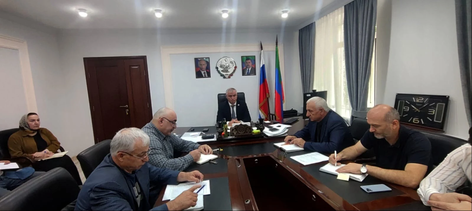 В Тляратинском районе обсудили подготовку к 100-летию муниципалитета и вопросы призыва
