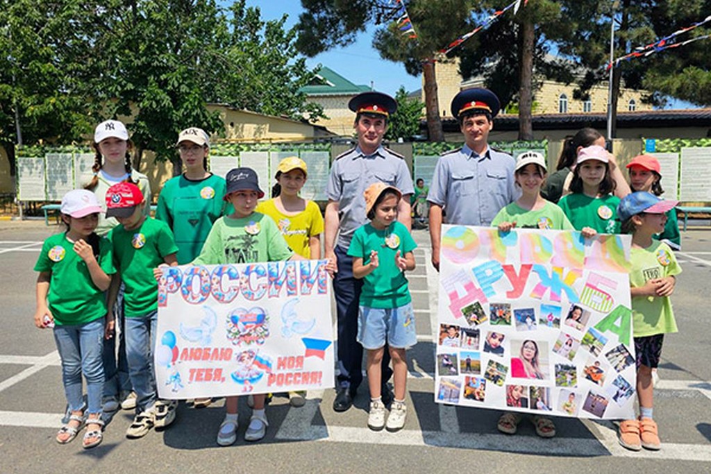 Сотрудники следственного изолятора №2 приняли участие в мероприятии, посвященном Дню России
