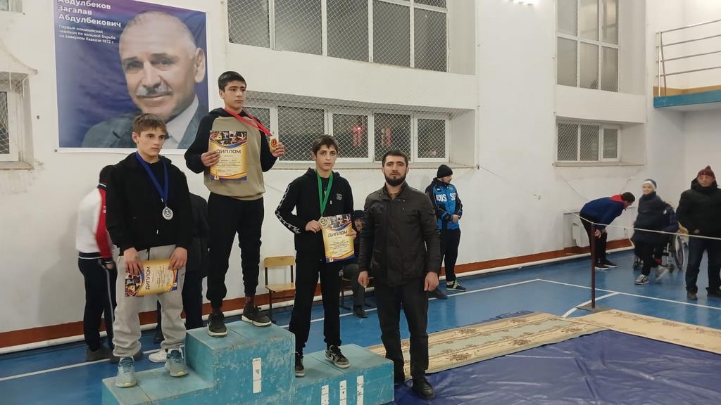 В Ахвахском районе прошел турнир по вольной борьбе среди юношей
