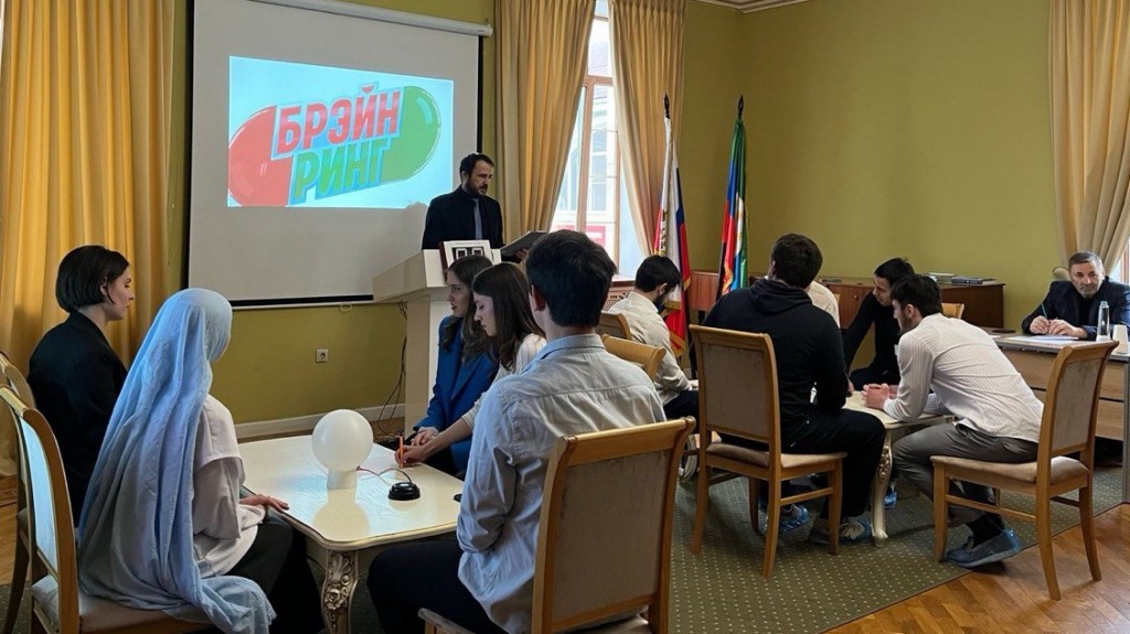 Интеллектуальная игра «Брейн-ринг. Весенняя сессия» прошла в Национальном музее Дагестана