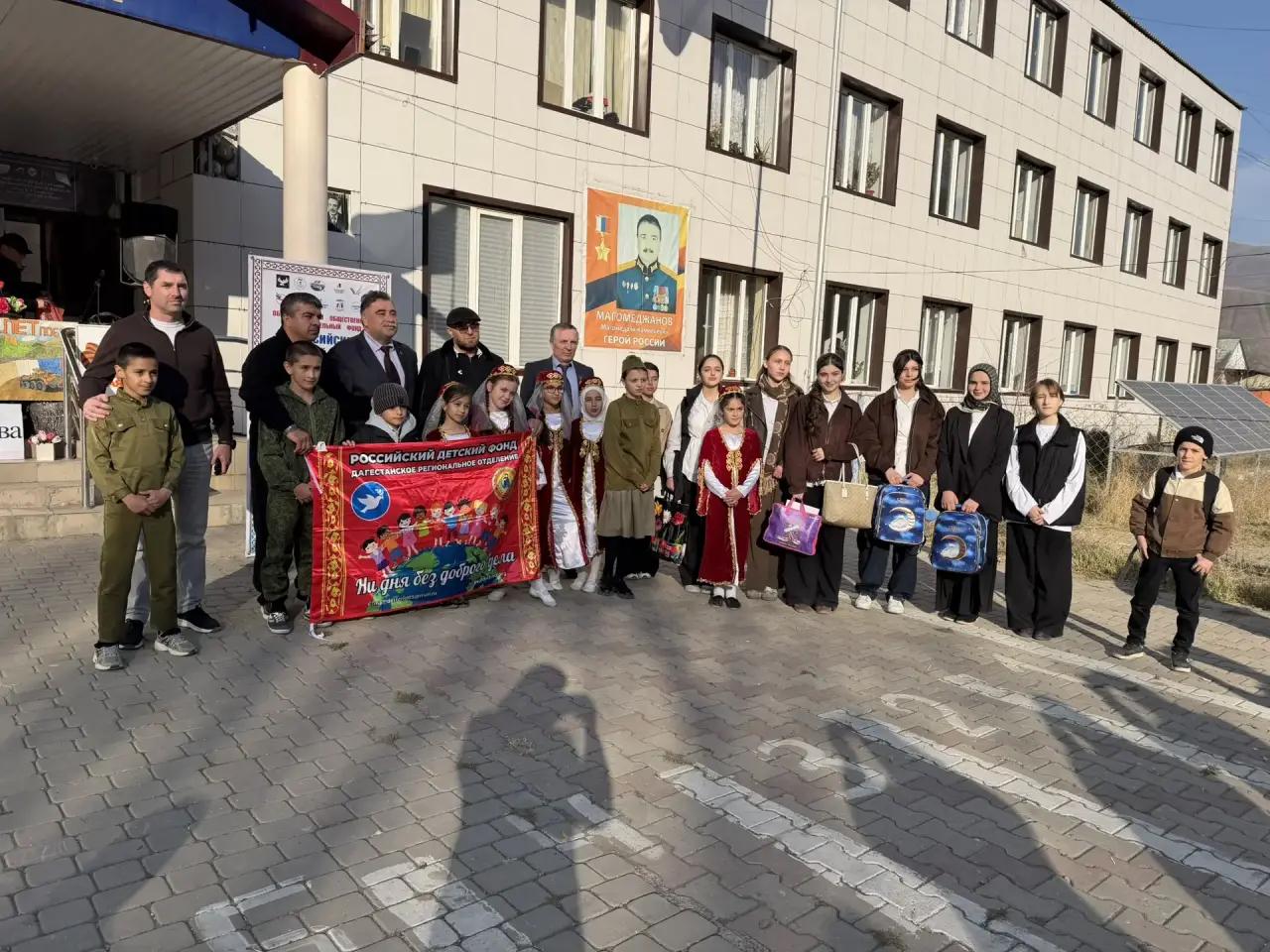 В Рутульской школе подвели итоги конкурса «Моя семья на защите Отечества»