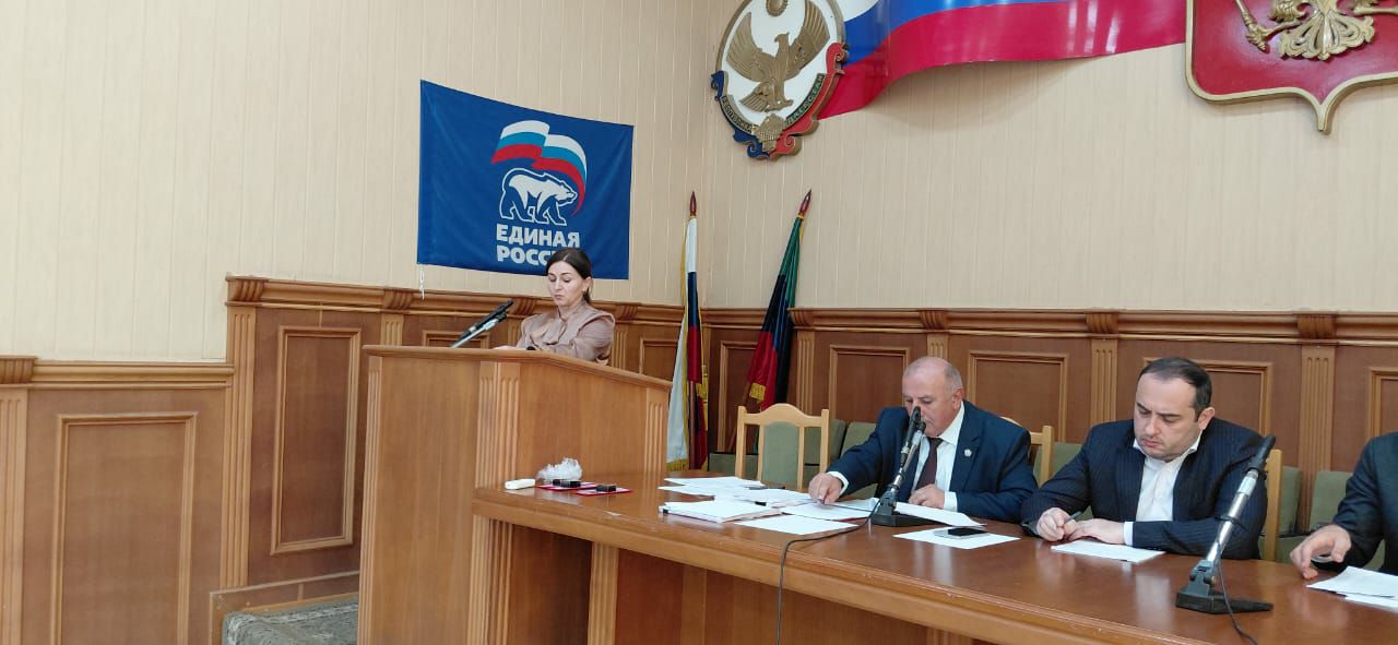 Депутаты Каякентского района обсудили ключевые вопросы развития муниципалитета